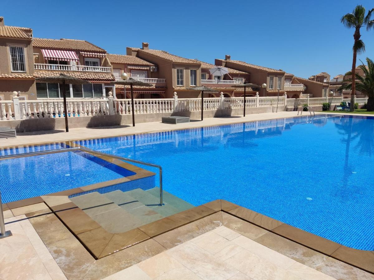 Chill Retreat Ac Bungalow In Gran Alacant Exterior photo