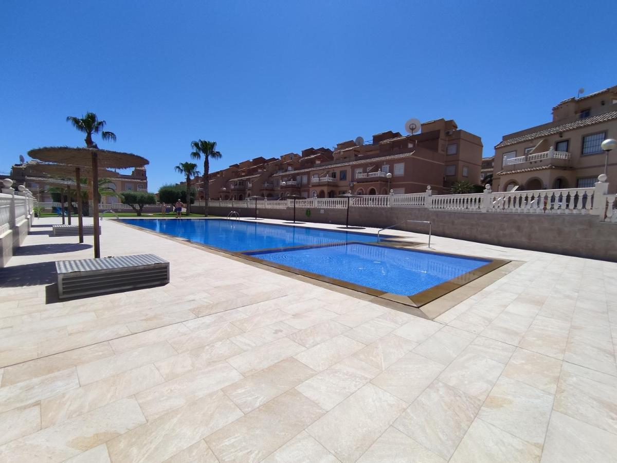 Chill Retreat Ac Bungalow In Gran Alacant Exterior photo