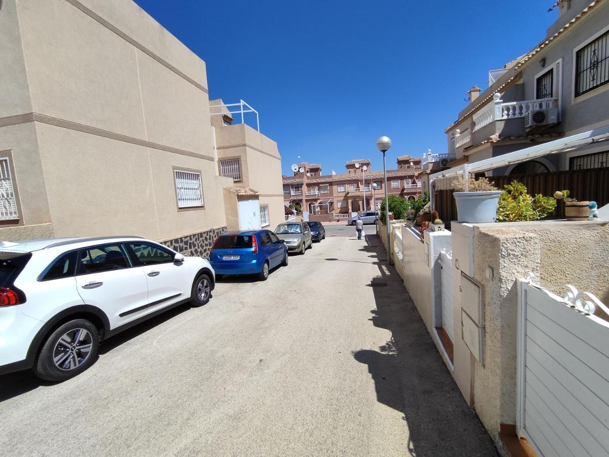 Chill Retreat Ac Bungalow In Gran Alacant Exterior photo